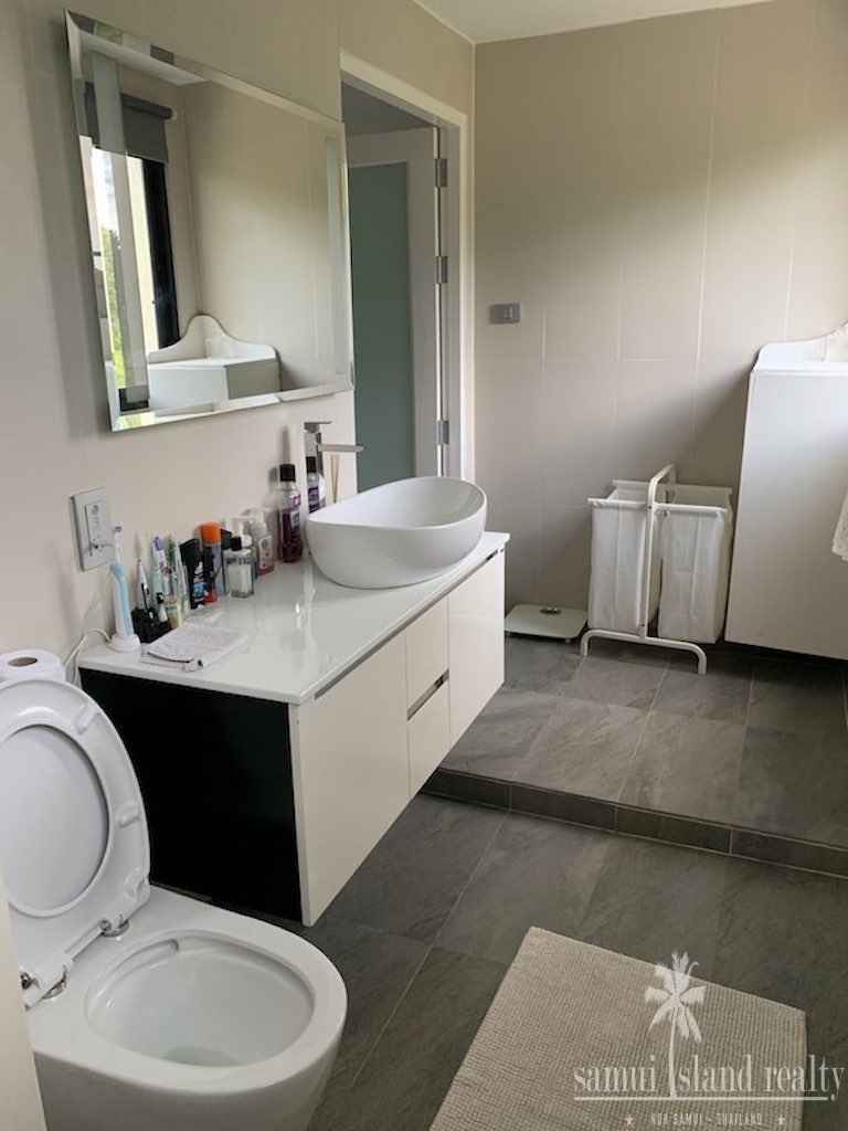 Koh Samui Office With Apartment For Sale Bathroom