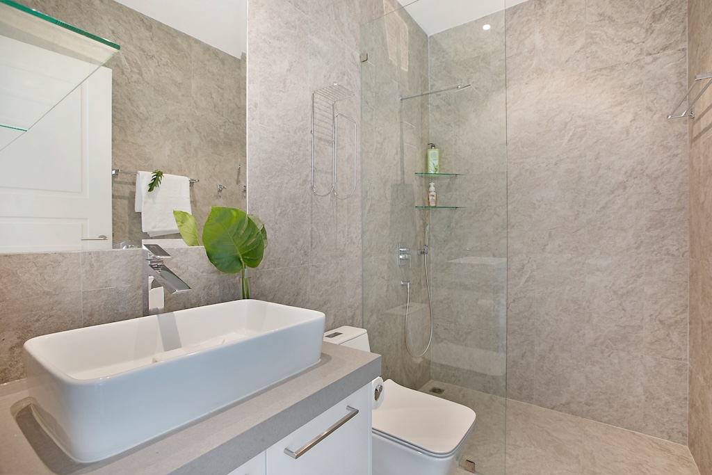 Samui Bayside Villa For Sale Bathroom