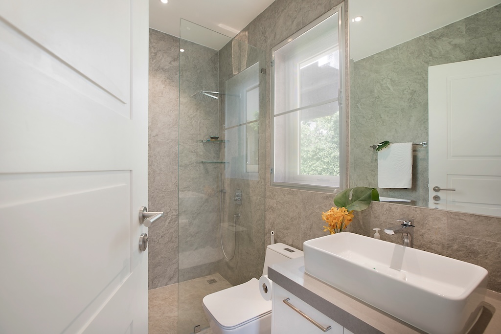 Samui Bayside Villa For Sale Bathroom