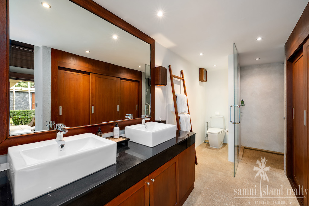 Koh Samui Beachfront Villa For Sale Bathroom