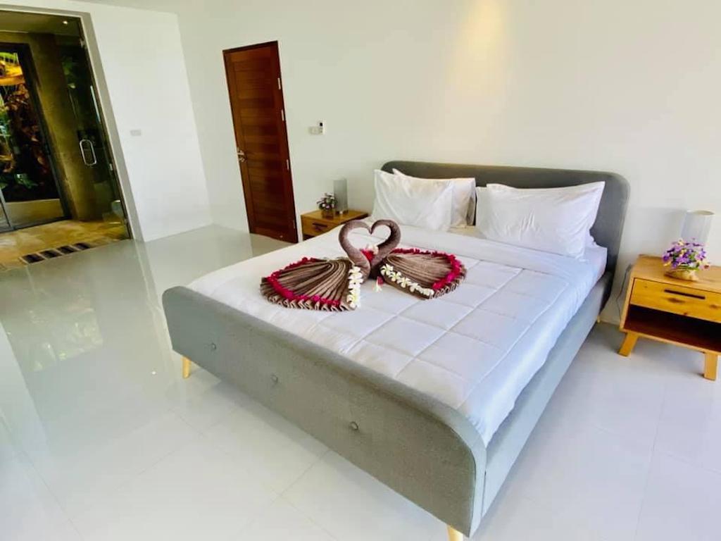 Taling Ngam Sea View Villa bedroom
