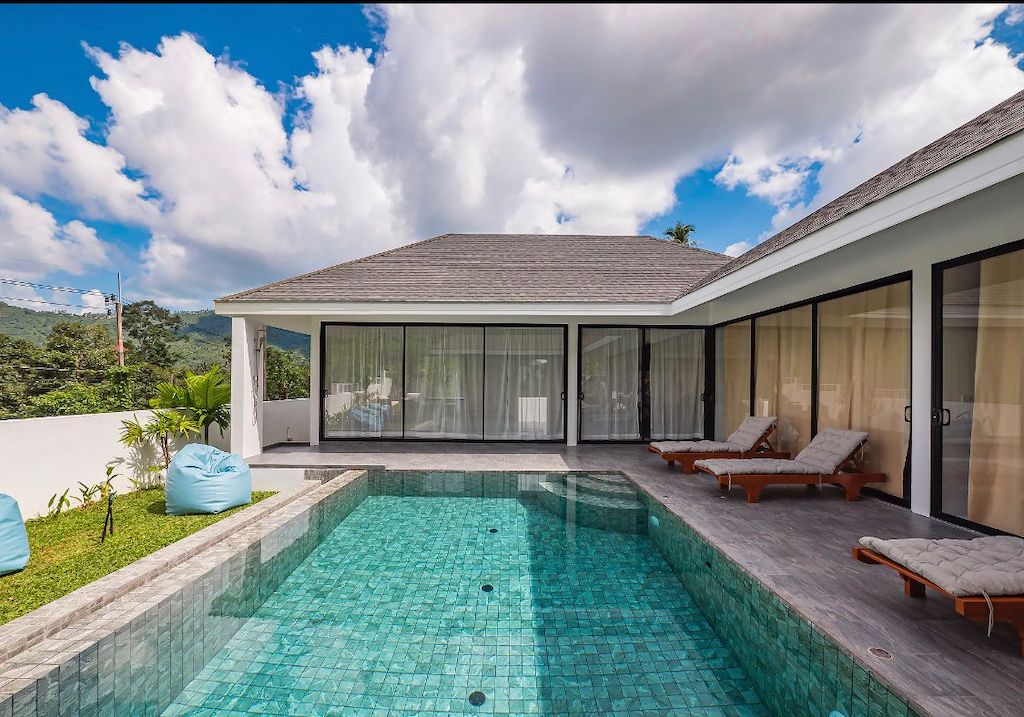 Villa For Sale In Lamai Koh Samui Pool