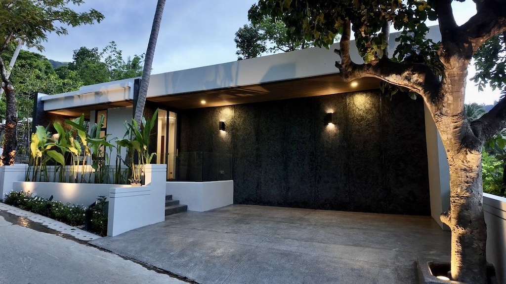 Lamai Modern Villas Parking