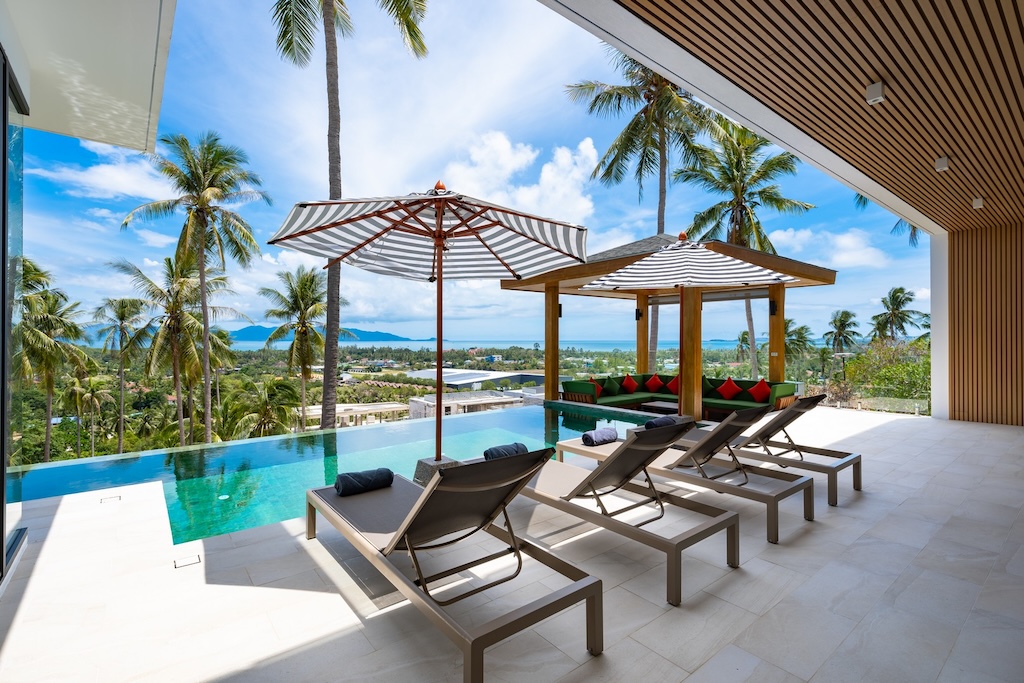 Suay Baanpak Samui Sun loungers