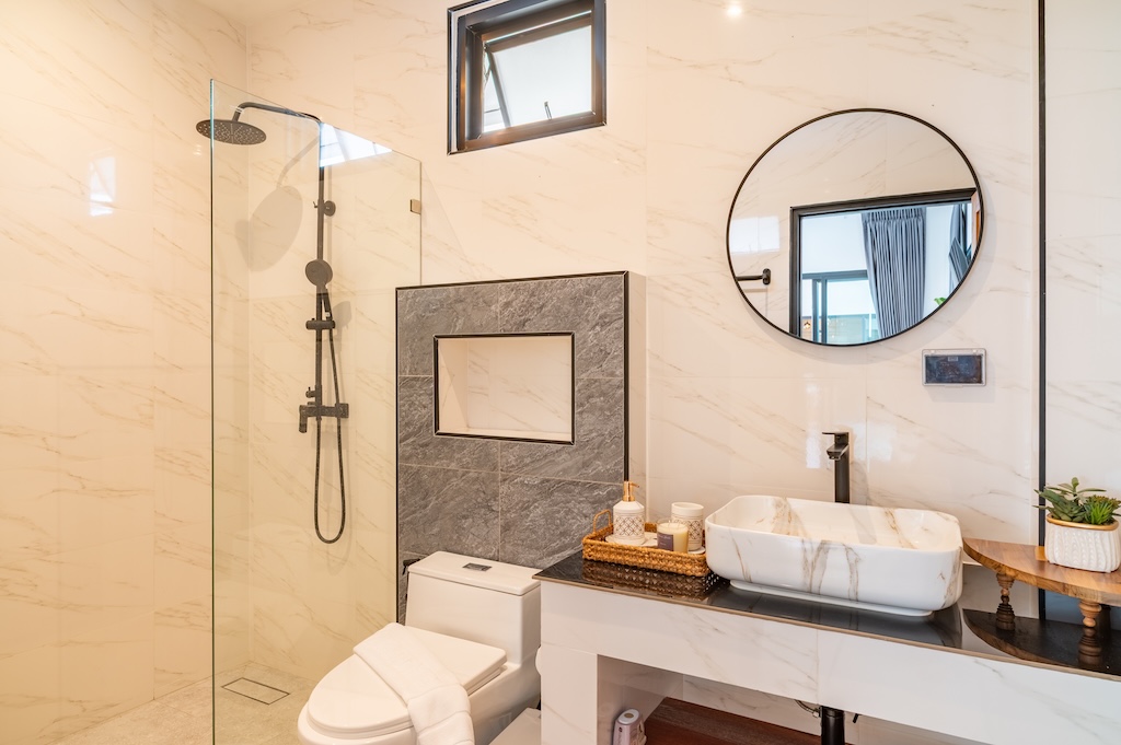 Villas For Sale In Lamai Koh Samui Bathroom