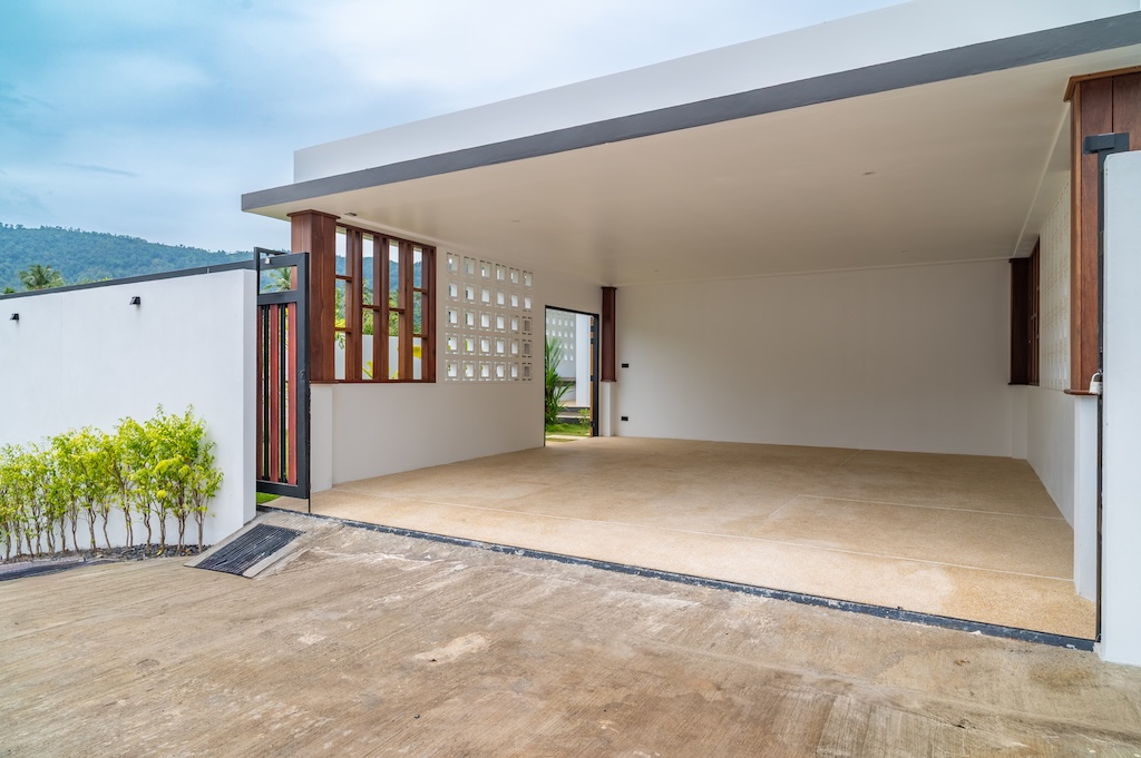 Villas For Sale In Lamai Koh Samui Parking