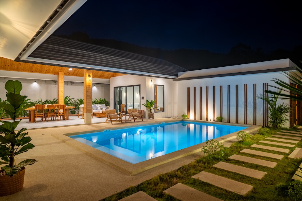 Villas For Sale In Lamai Koh Samui Night