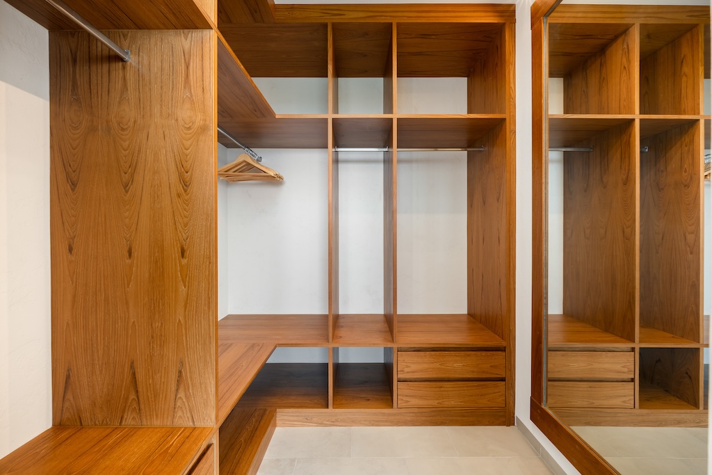 Istani Villa Koh Samui Wardrobe