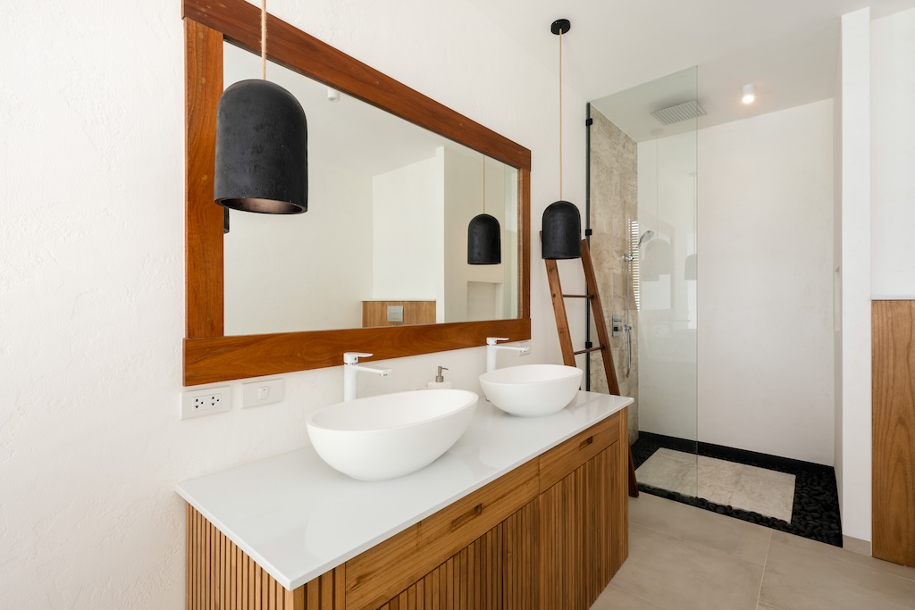 Istani Villa Koh Samui Bathroom