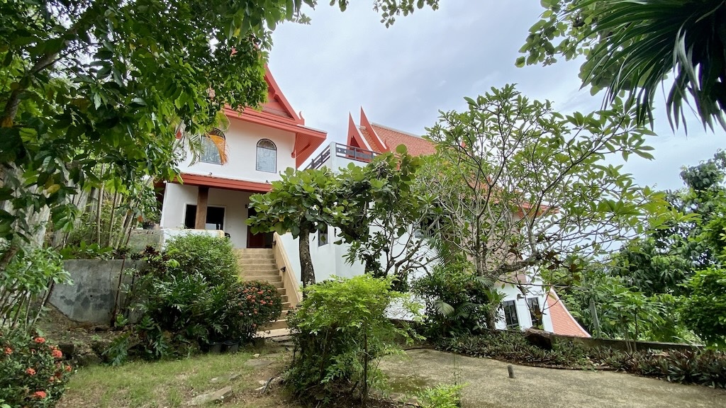 Koh Samui Thai Style Property For Sale Garden