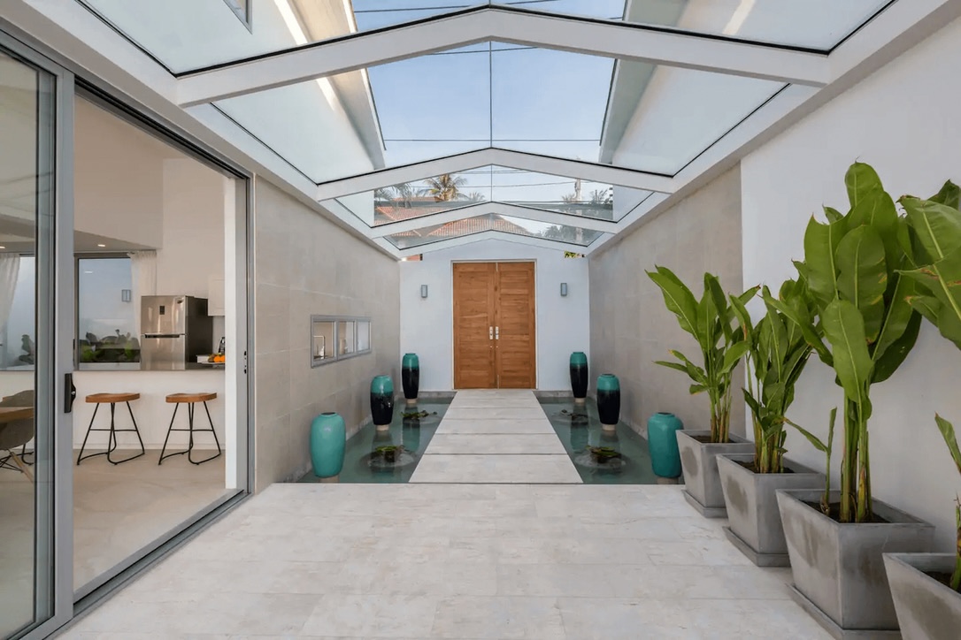 Koh Samui Beachfront Villa For Sale In Bophut Entrance