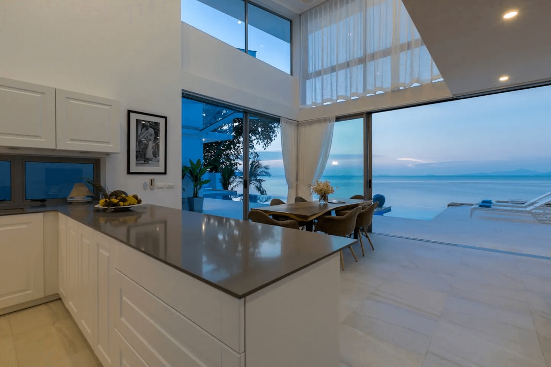 Koh Samui Beachfront Villa For Sale in Bophut Interior
