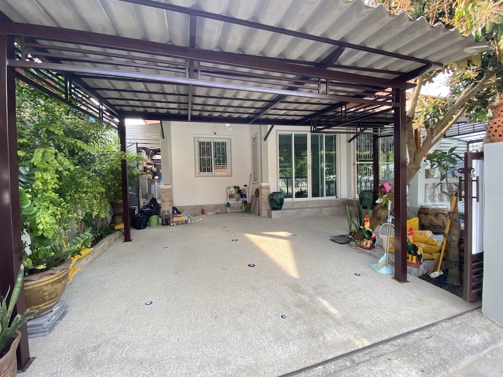 Koh Samui Maenam Bungalow Driveway