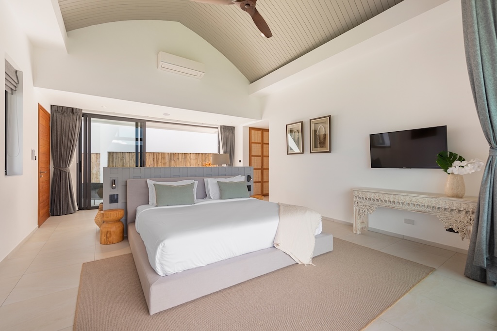 Luxury Sea View Villa For Sale In Laem Set Koh Samui Bedroom