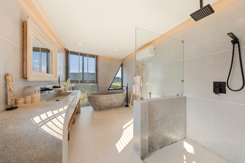 Luxury Sea View Villa Fo Sale In Laem Set Koh Samui Bathroom