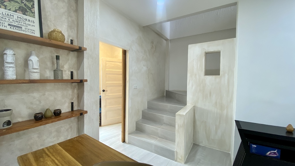 Bangrak Modern Townhouse For Sale Stairs