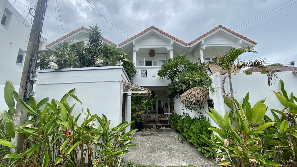 Bangrak Modern Townhouse For Sale Exterior