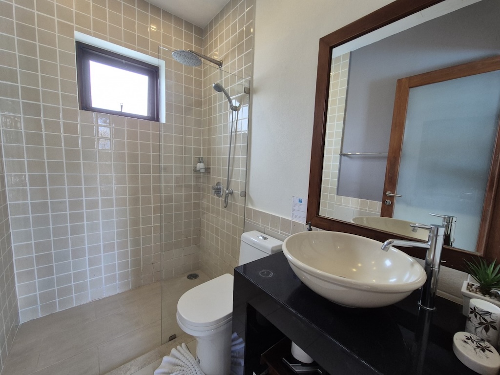Koh Samui Choeng Mon Villa For Sale Bathroom