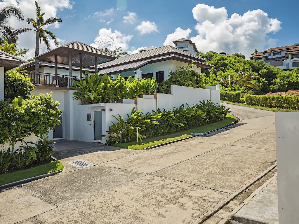 Koh Samui Choeng Mon Villa For Sale Exterior
