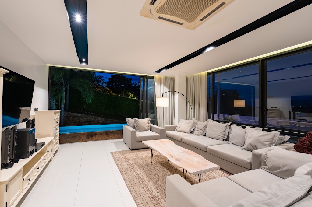 Koh Samui Villa For Sale At The Bay lounge