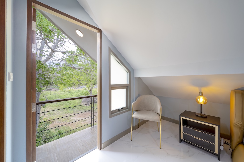 Pool Villa For Sale In Chaweng Koh Samui Bedroom Balcony