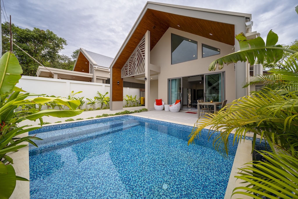 Chaweng Villa For Sale In Koh Samui Swimming Pool
