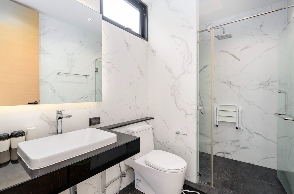 4-bed Villa For Sale At The Bay Ko Samui Bathroom