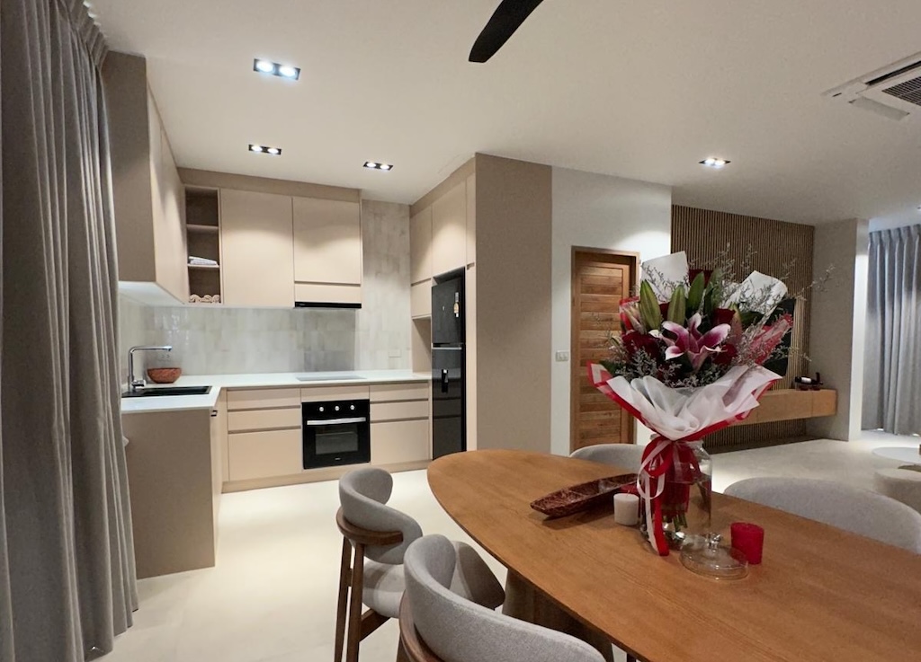 Bophut Pool Villa For Sale Dining