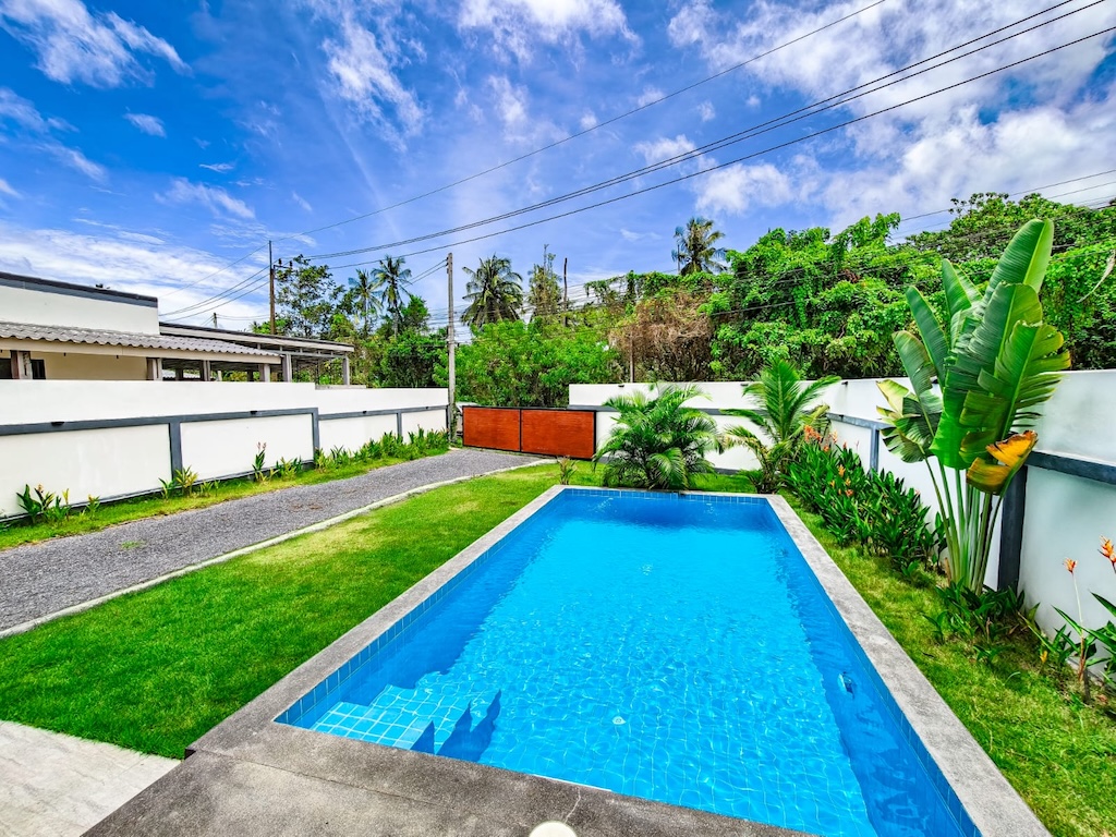 Koh Samui Villa For Sale in Lipa Noi Swimming Pool