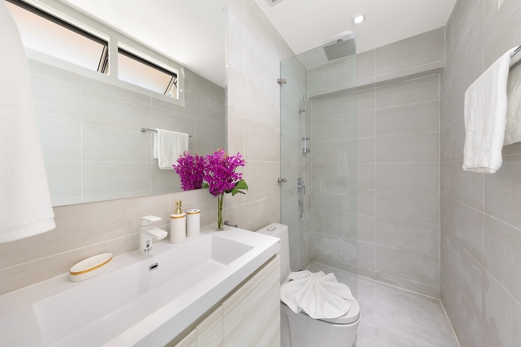 Ocean View Property For Sale In Koh Samui Bathroom