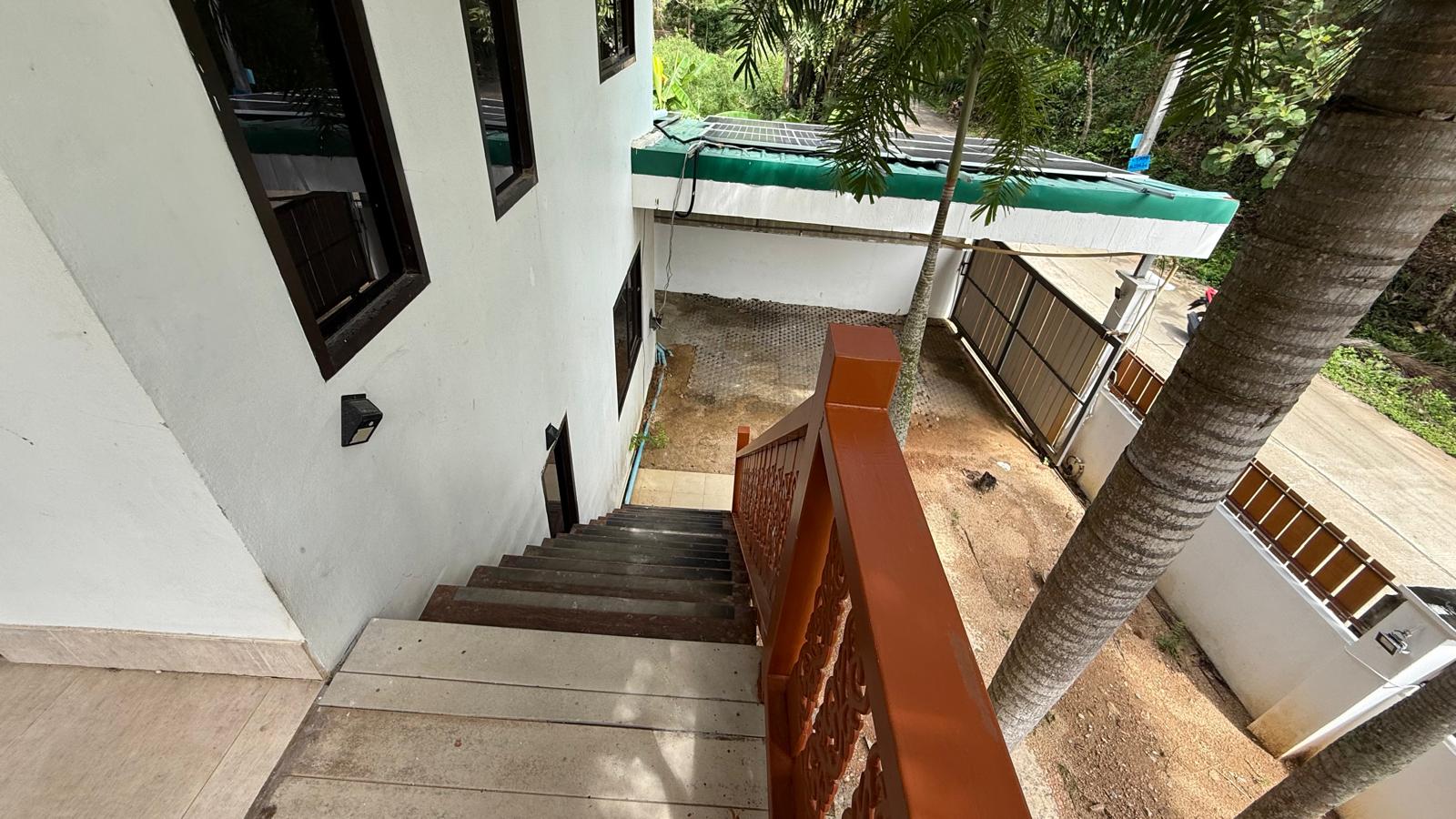 Renovation Property For Sale in Lamai Stairs