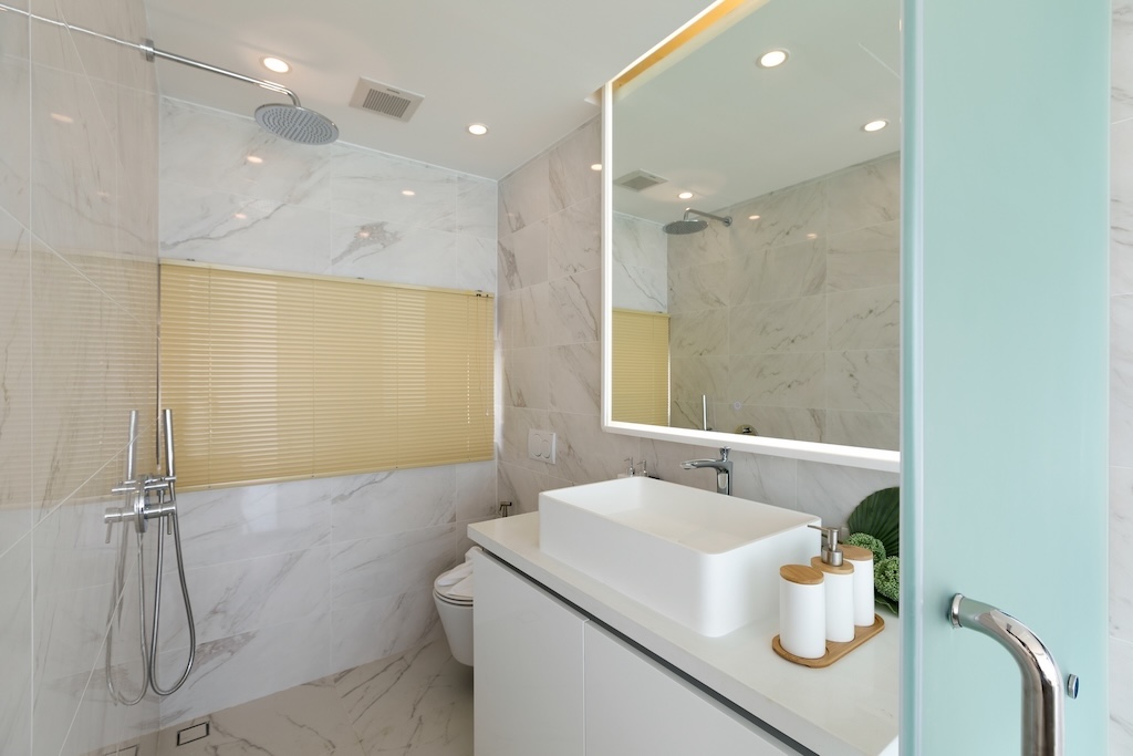 The Wave II Three Bedroom Villa For Sale Bathroom