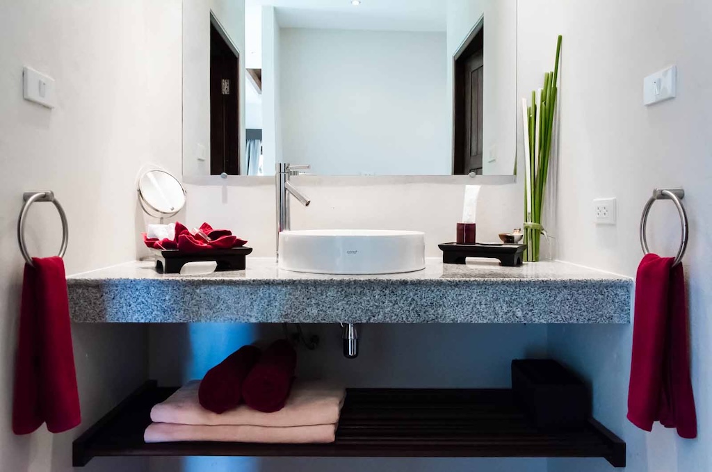 Koh Phangan Sea View Resort For Sale Bathroom