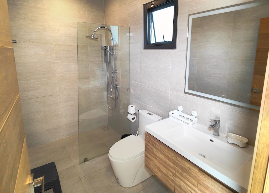 Koh Samui Villa For Sale In Lamai Bathroom