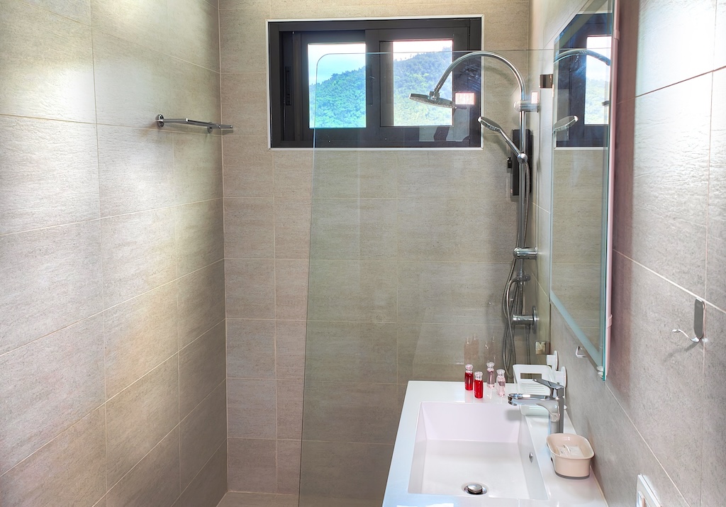 Koh Samui Villa For Sale In Lamai Bathroom