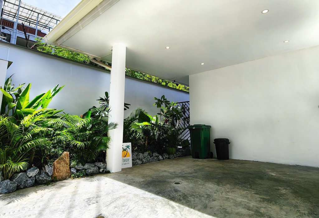 Koh Samui Villa For Sale In Lamai Parking