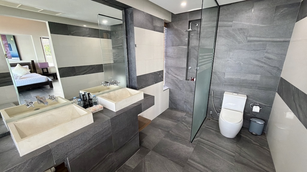 Villa Enam Koh Samui Bathroom