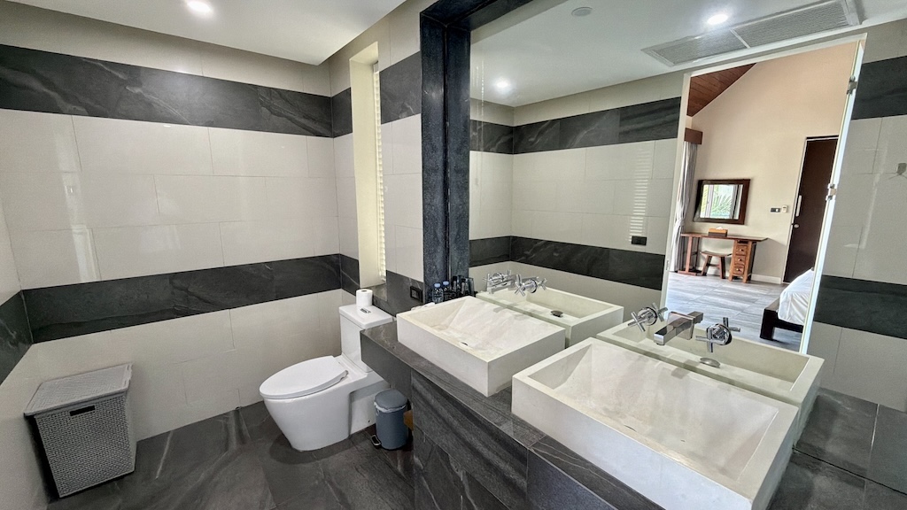 Villa Enam Koh Samui Bathroom