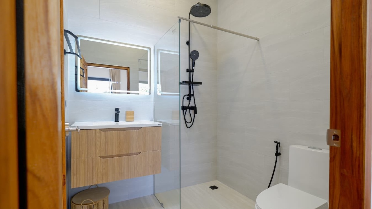 Baan Ton Sai Baan Ton Sai Bathroom