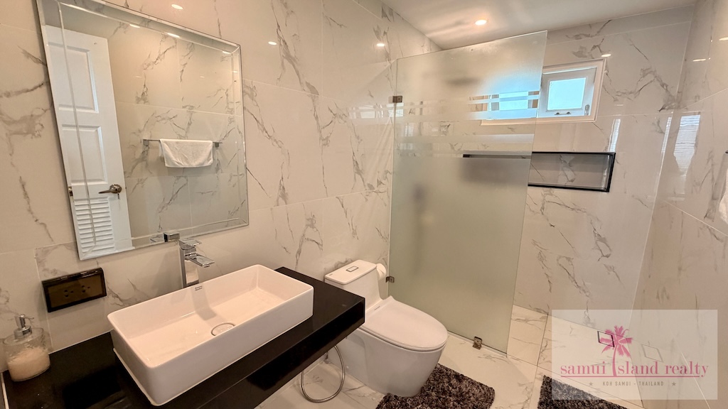 Chaweng Villa For Sale Bathroom