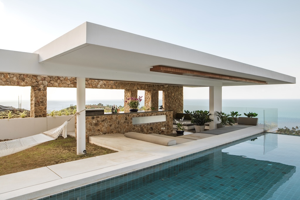 Grand Blue View Estate Sala