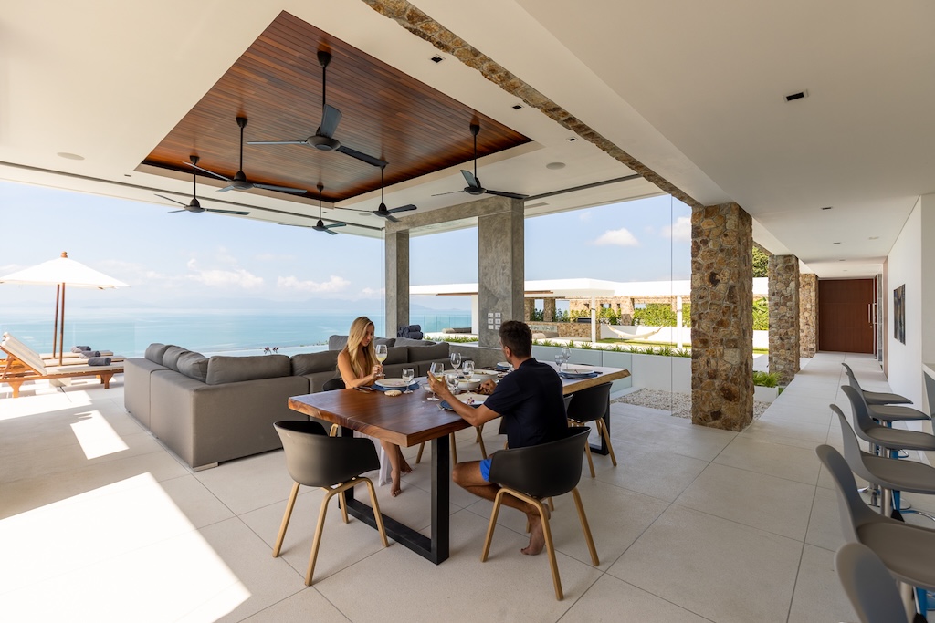 Grand Blue View Estate Dining