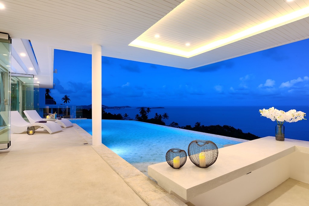 Koh Samui 5 bedroom property For Sale Pool Night