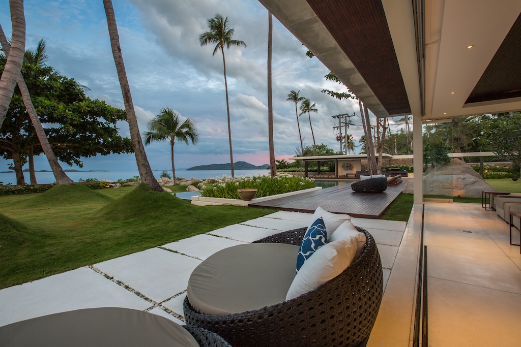 Koh Samui Modern Beachfront Property Terrace