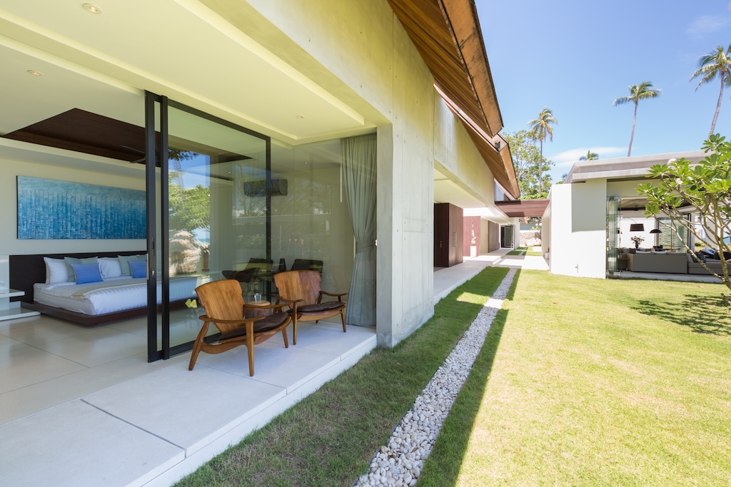 Koh Samui Modern Beachfront Property Bedroom Exterior