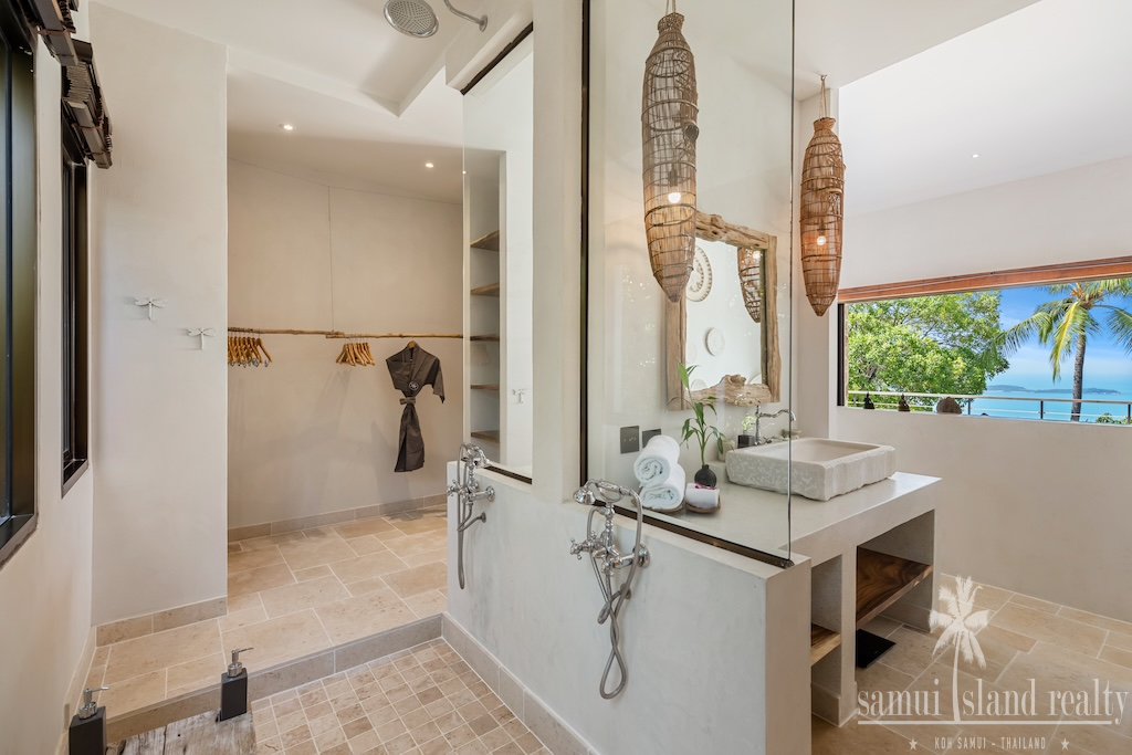 Luxury Koh Samui property In Chaweng Noi Bathroom