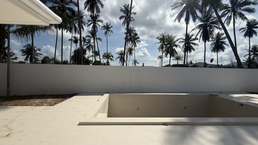 Maenam Property For Sale Pool