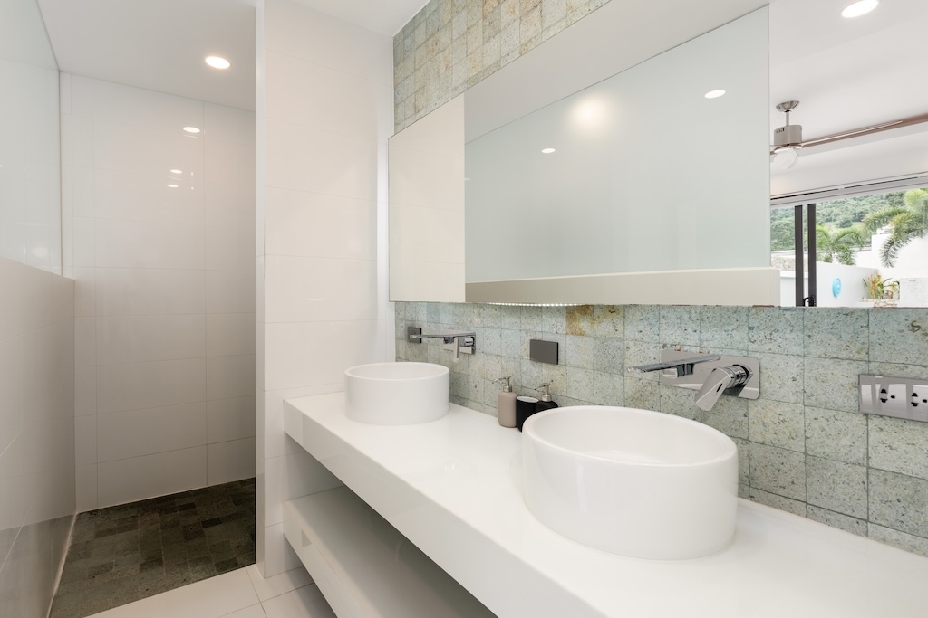 Modern Maenam Villa For Sale Bathroom