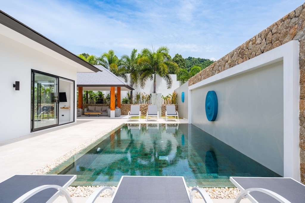 Modern Maenam Villa For Sale Swimming Pool