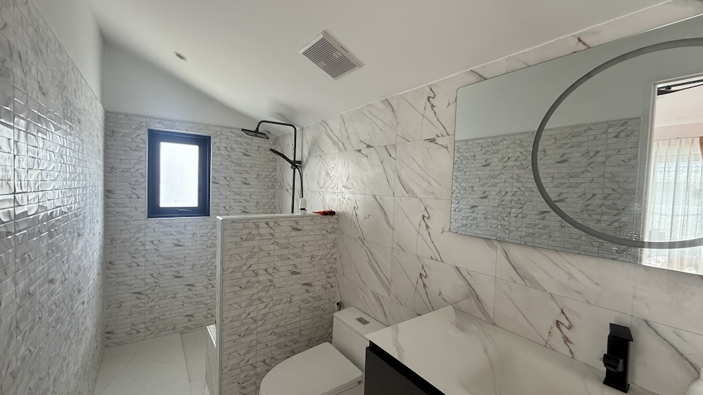 Plai Laem 3 bedroom Pool Villa For Sale Bathroom